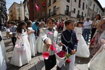 León celebra el Corpus Chico. RAMIRO