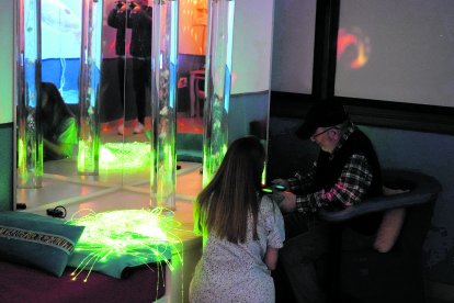 Dentro de la sala, son los usuarios los que deciden qué experiencias sensoriales quieren experimentar. J. NOTARIO