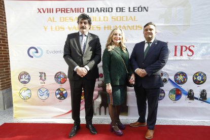 Entrega del Premio Diario de León al Desarrollo Social y los Valores Humanos. RAMIRO