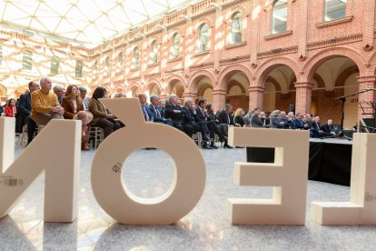 Entrega del Premio Diario de León al Desarrollo Social y los Valores Humanos. MARíA FUENTES