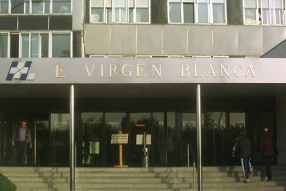 Exterior del Hospital Virgen Blanca. JESÚS