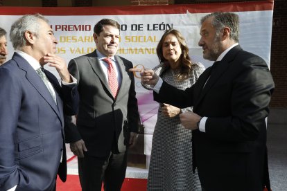 Entrega del Premio Diario de León al Desarrollo Social y los Valores Humanos. RAMIRO