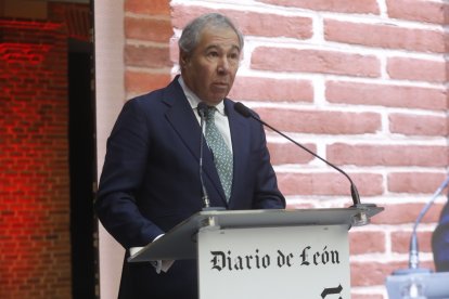 Entrega del Premio Diario de León al Desarrollo Social y los Valores Humanos. RAMIRO