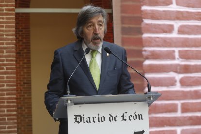 Entrega del Premio Diario de León al Desarrollo Social y los Valores Humanos. RAMIRO