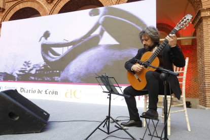 Entrega del Premio Diario de León al Desarrollo Social y los Valores Humanos. RAMIRO