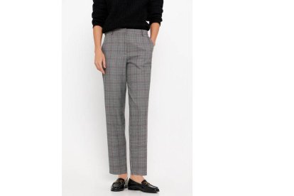 Pantalón gris con cuadros. DL