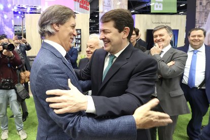 Visita de Alfonso Fernández Mañueco a la 44 edición de Fitur. ICAL