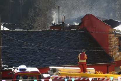 Incendio en una vivienda en Valseco. ANA F. BARREDO