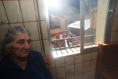 Incendio en una vivienda en Valseco. ANA F. BARREDO