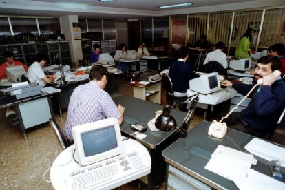 La plantilla de periodistas trabajando en las instalaciones de Lucas de Tuy