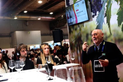 Cata de vinos de la D.O. Leon dirigida y comentada por Rafa Blanco