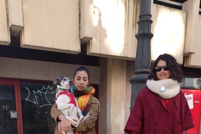 Protesta en León para acabar con la caza con perros