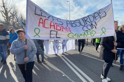 El campo estalla de nuevo con una nueva tractorada en León.