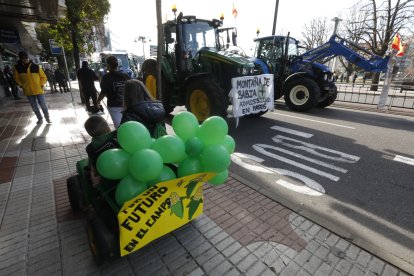 El campo estalla con una nueva tractorada en León.