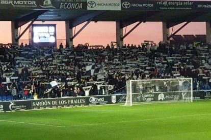 Los hinchas de Unionistas corearon a la SDP en el Reina Sofía. FROC