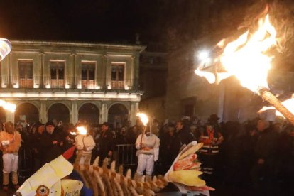 Momentos célebres de la despedida del carnaval en León. RAMIRO