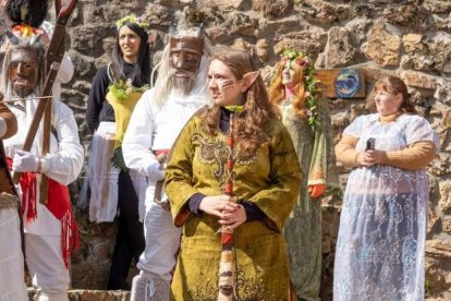  La ruta por el Bosque Mágico de Alija se completa con visitas al patrimonio alixano.