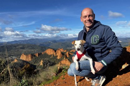 Pipper y Pablo durante la grabación del capítulo de León en Las Médulas.
