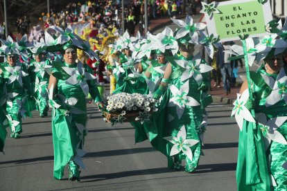 Bembibre vivió su sábado de Piñata para cerrar las fiestas de Carnaval en el Bierzo Alto.
