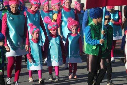 Bembibre vivió su sábado de Piñata para cerrar las fiestas de Carnaval en el Bierzo Alto.