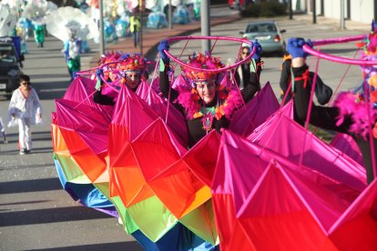 Bembibre vivió su sábado de Piñata para cerrar las fiestas de Carnaval en el Bierzo Alto.