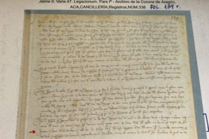 Documento del Archivo de la Corona de Aragón en el el que Jaime II pide el Santo Cáliz a Egipto en el siglo XIV. DL