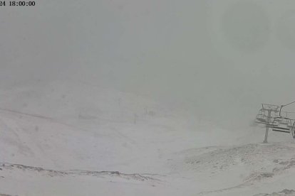 San Isidro sigue afectado por el temporal de frío y nieve.