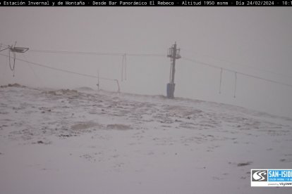 San Isidro sigue afectado por el temporal de frío y nieve.
