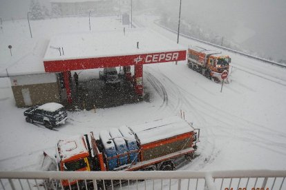 Riaño, cubierto por la nieve.