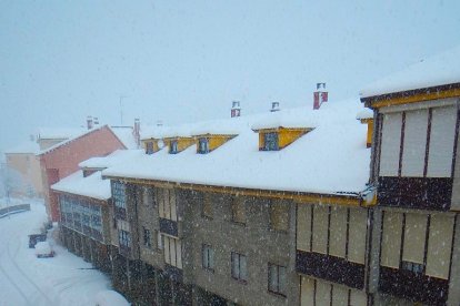 Riaño, cubierto por la nieve.