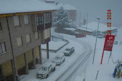 Riaño, cubierto por la nieve.