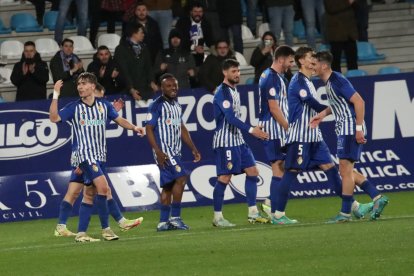 Celebración del segundo gol de la Deportiva.