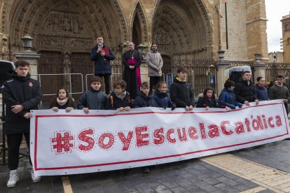 Encuentro de Escuelas Católicas en la Catedral de León