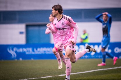 La Deportiva perdió 2-1 en Fuenlabrada.