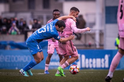 La Deportiva perdió 2-1 en Fuenlabrada.