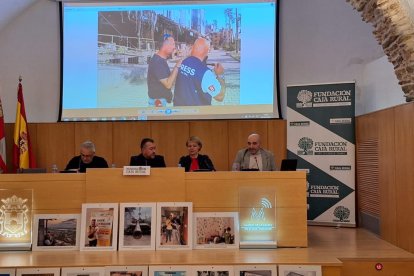 Otro momento de la presentación en el Museo de la Radio.