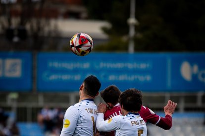 Un lance del partido CE Sabadell-Cultural en la Nova Creu Alta.