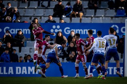 Un lance del partido CE Sabadell-Cultural en la Nova Creu Alta.