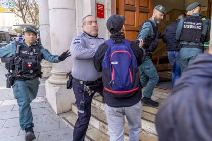 Una de las 23 personas que este viernes han pasado a disposición judicial en Palma