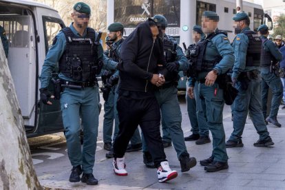 Una de las 23 personas que este viernes han pasado a disposición judicial en Palma