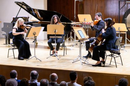 Elsa Sánchez en el concierto extraordinario por el 150 aniversario de la Real Academia de España en Roma realizado por la Orquesta Nacional de España.