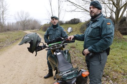 Tras la huella del hombre para poner coto al maltrato animal.