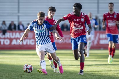 Juanfran García se estrenó con derrota al frente de la Ponferradina ante la SD Tarazona.