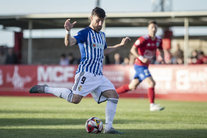 Juanfran García se estrenó con derrota al frente de la Ponferradina ante la SD Tarazona.