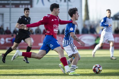 Juanfran García se estrenó con derrota al frente de la Ponferradina ante la SD Tarazona.