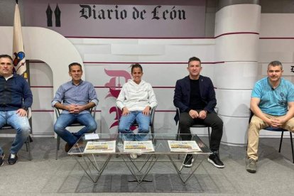Óscar Díez, Ángel Fraguas, Yoli Chamorro, Toño Pérez y Raúl Castro. RAMIRO