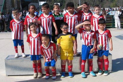 Conjunto del Atlético Bembibre.  MACÍAS