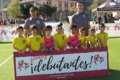 Equipo del Cuatrovientos.  MACÍAS