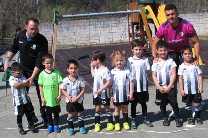 Formación del Arenas de Vega de Espinareda.  MACÍAS