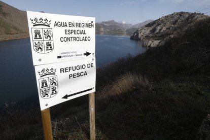 La temporada de pesca levanta el telón el sábado 30 de marzo con la lluvia, el frío y el viento como protagonistas.